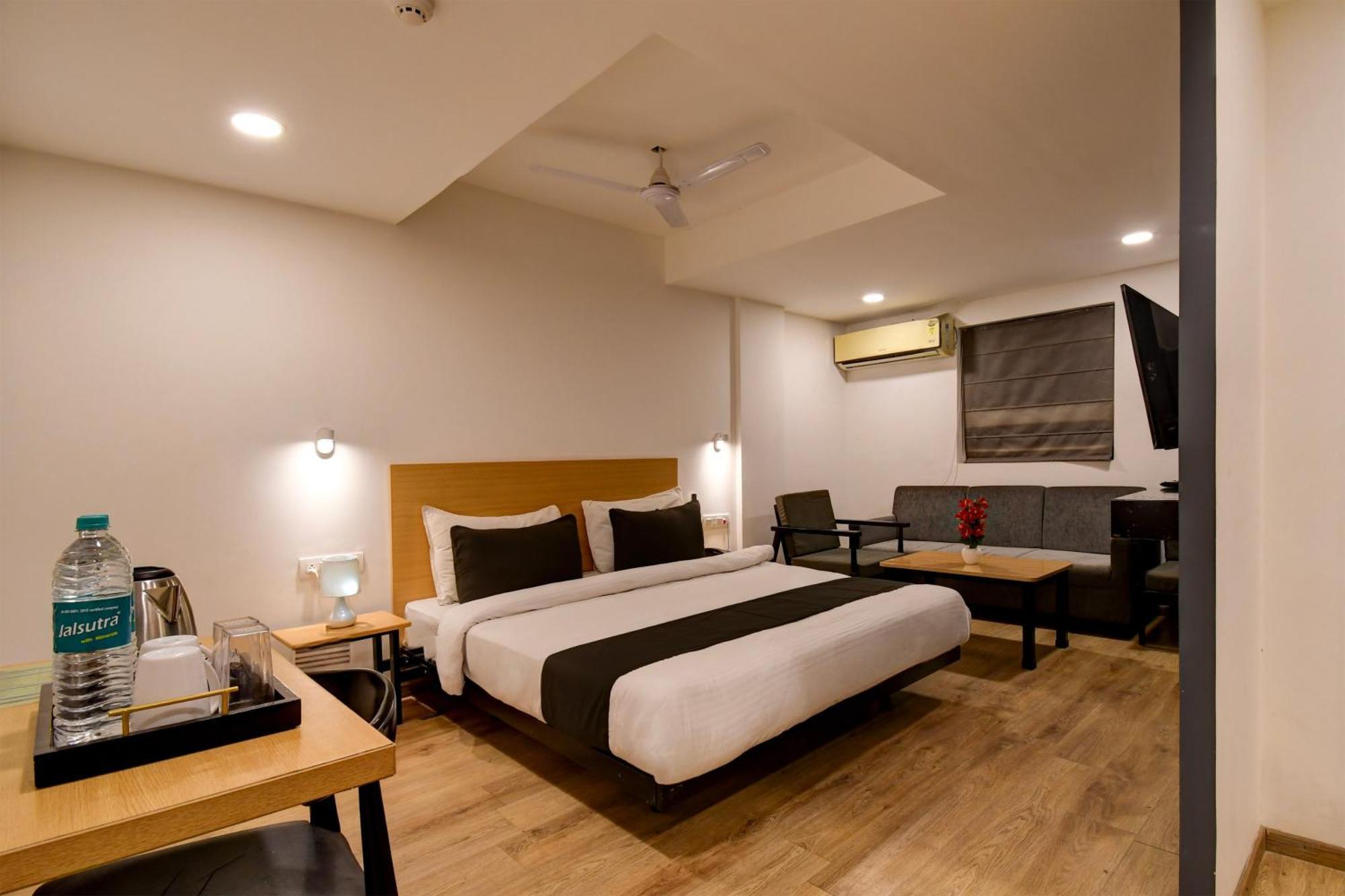 Super Townhouse City Centre 2 Downtown - Managed By Company Kolkata Exterior photo